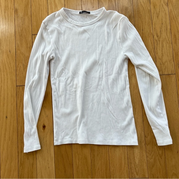 Zara Tops - Zara Classic White Long Sleeve Tee